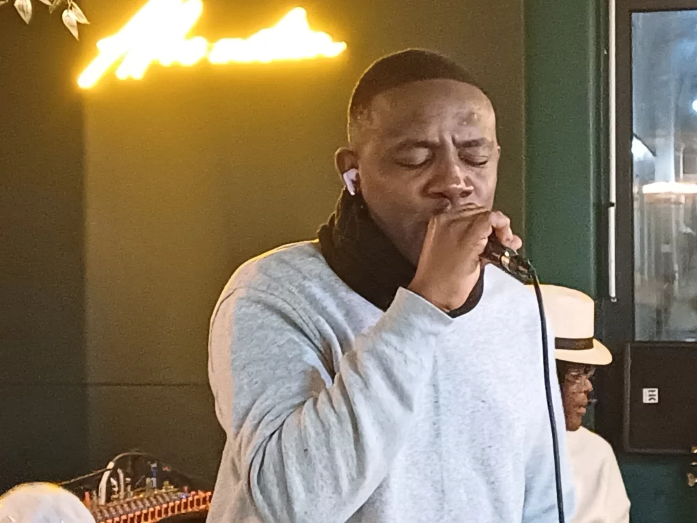Le chanteur Jacob Hubert
